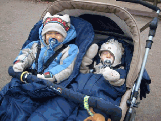 Nik und Jak im Zoo.jpg