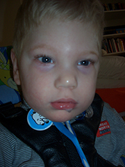 Jonas mit offenen Augen.jpg